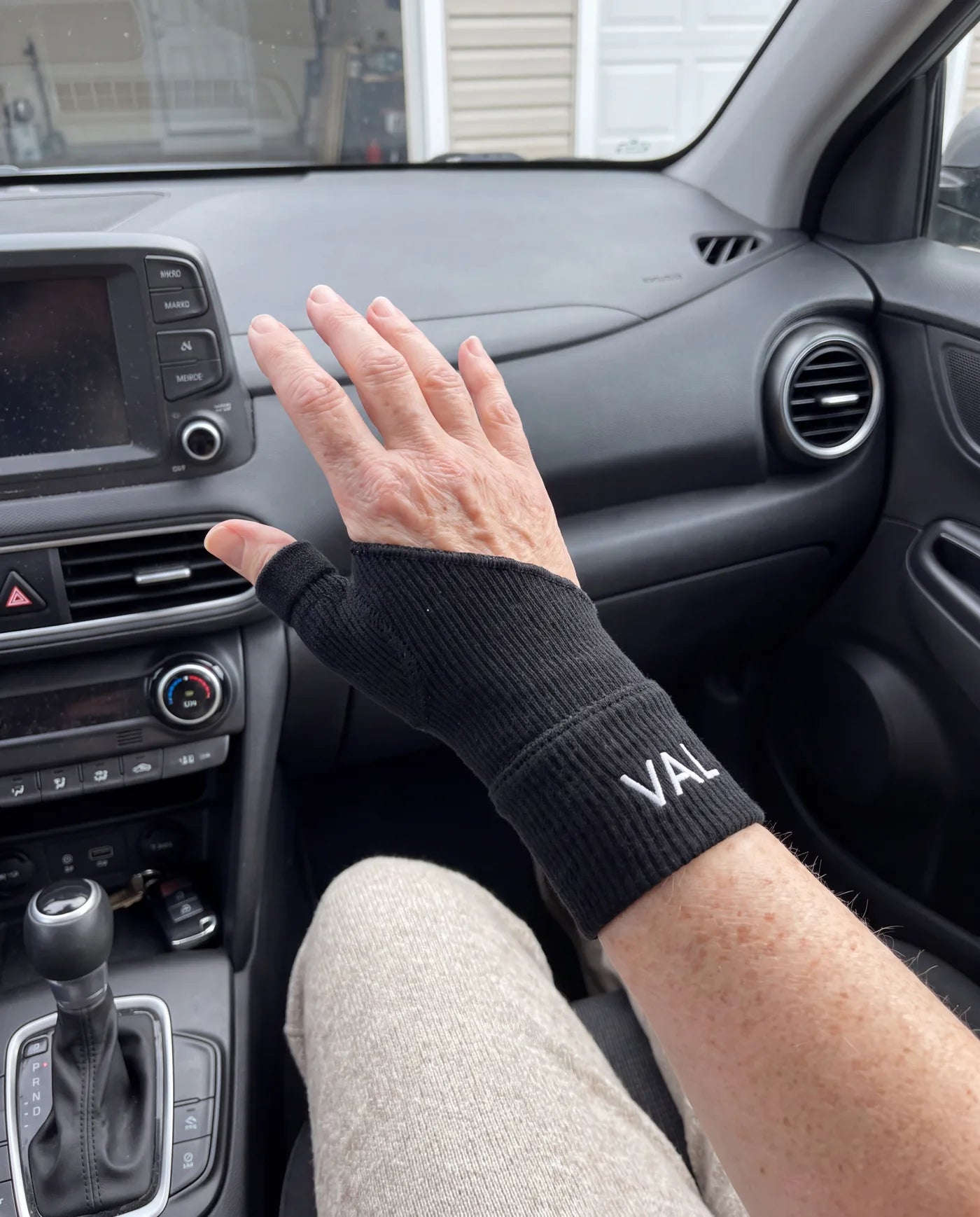 Barbara H. using the Thumb Stabilizer