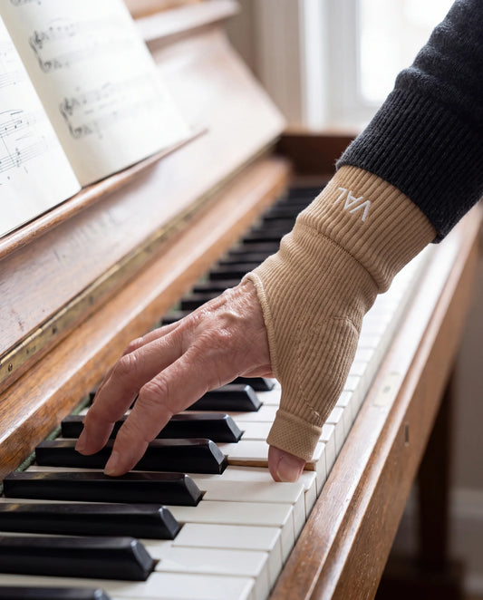 The Piano Thumb Stabilizer