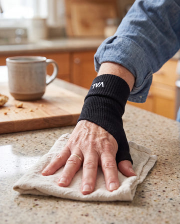The Housework Thumb Stabilizer
