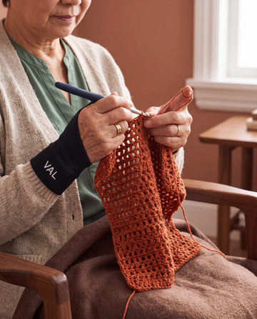 The Knitting Thumb Stabilizer