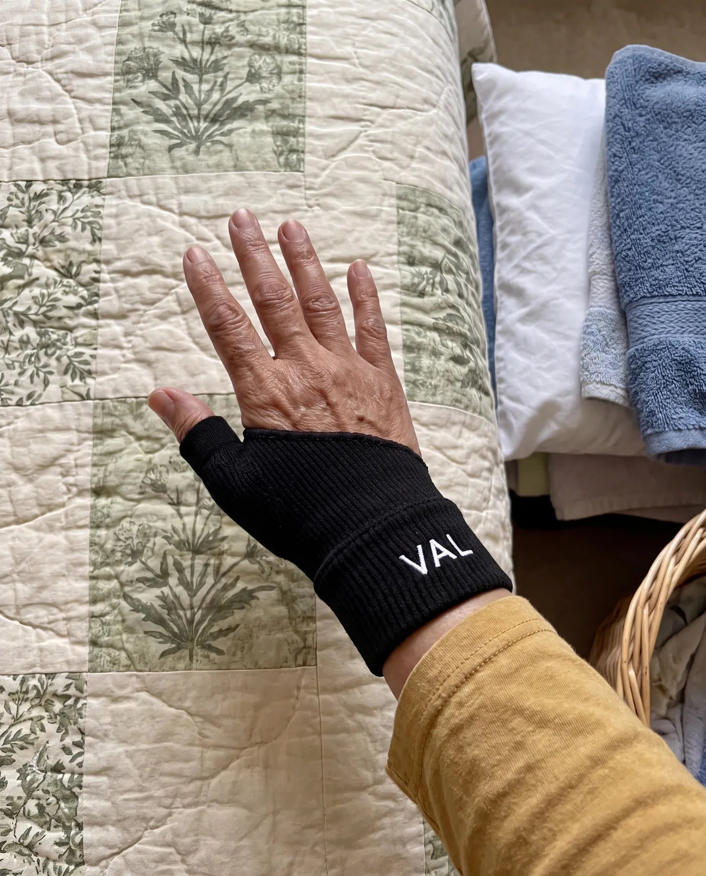 Susan T. using the Thumb Stabilizer