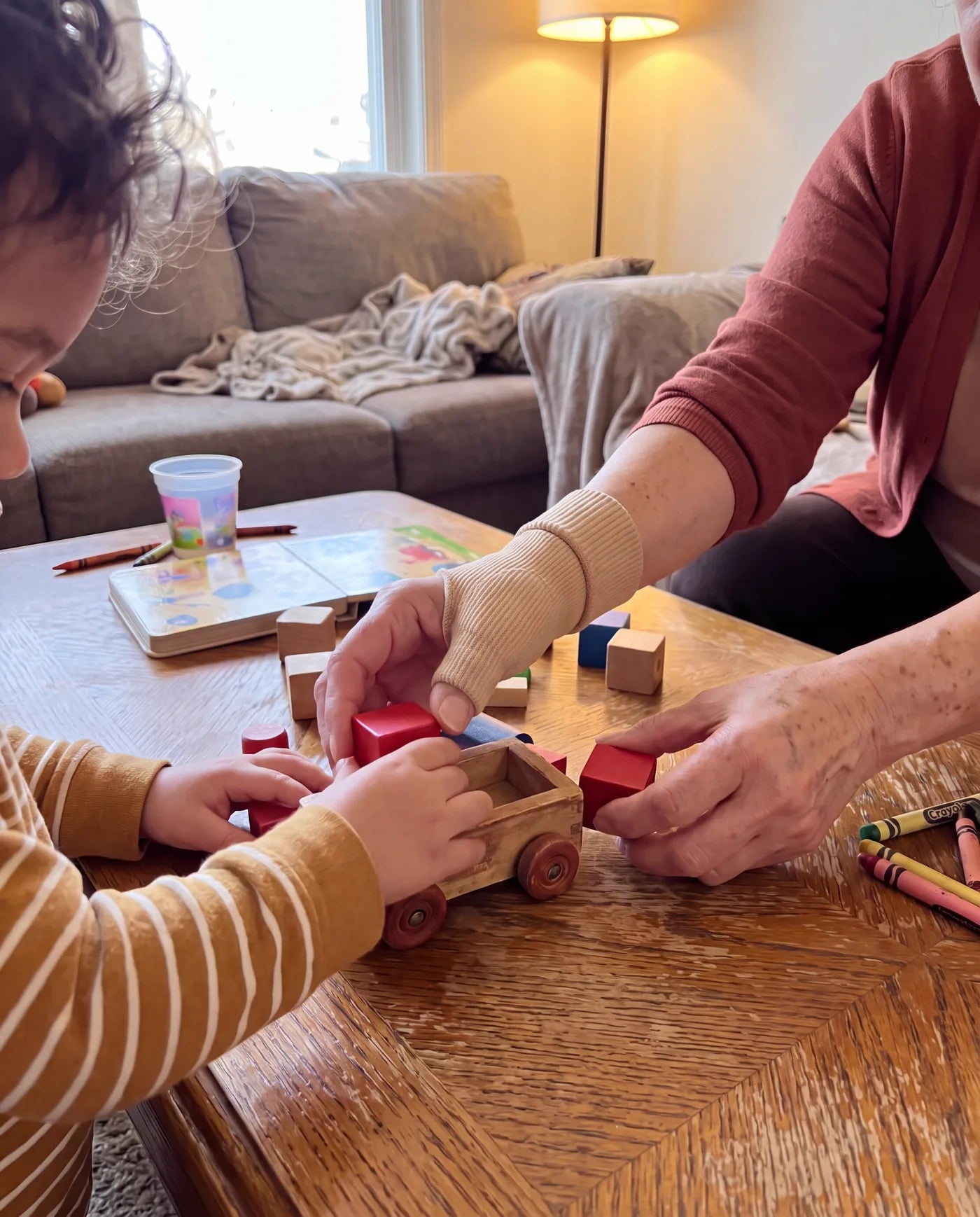 Patricia G. using the Thumb Stabilizer